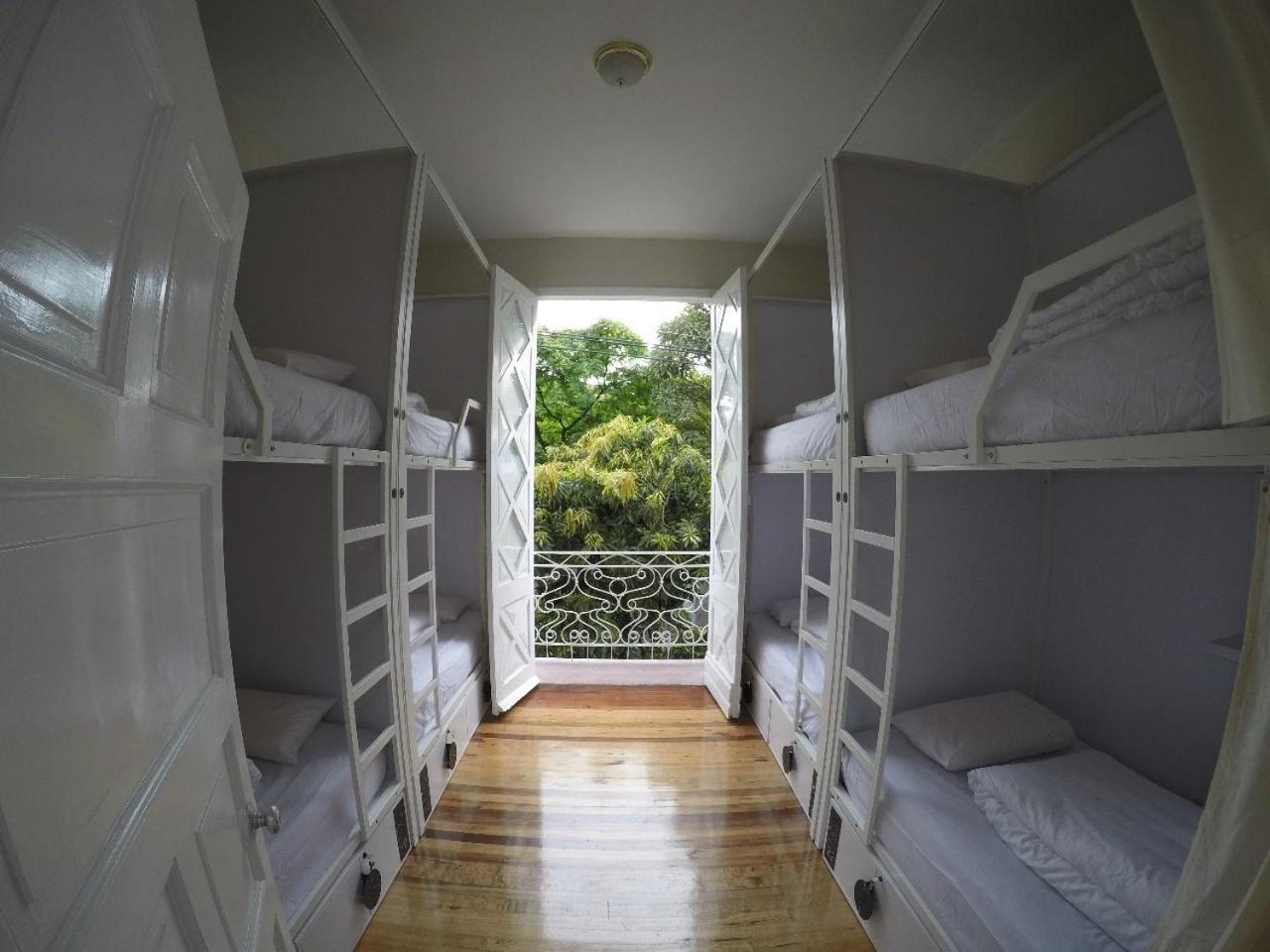 Nomad Hostel เมเดยิน ภายนอก รูปภาพ